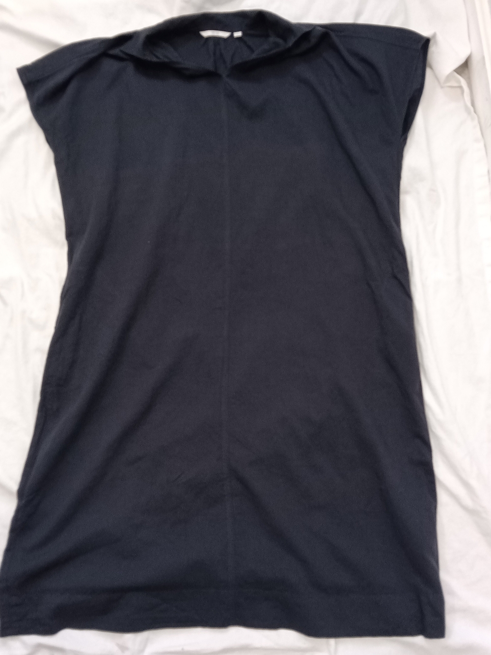 Uniqlo Black Minimalist Lagenlook Small Sleeveless Shift Dress W/Pockets